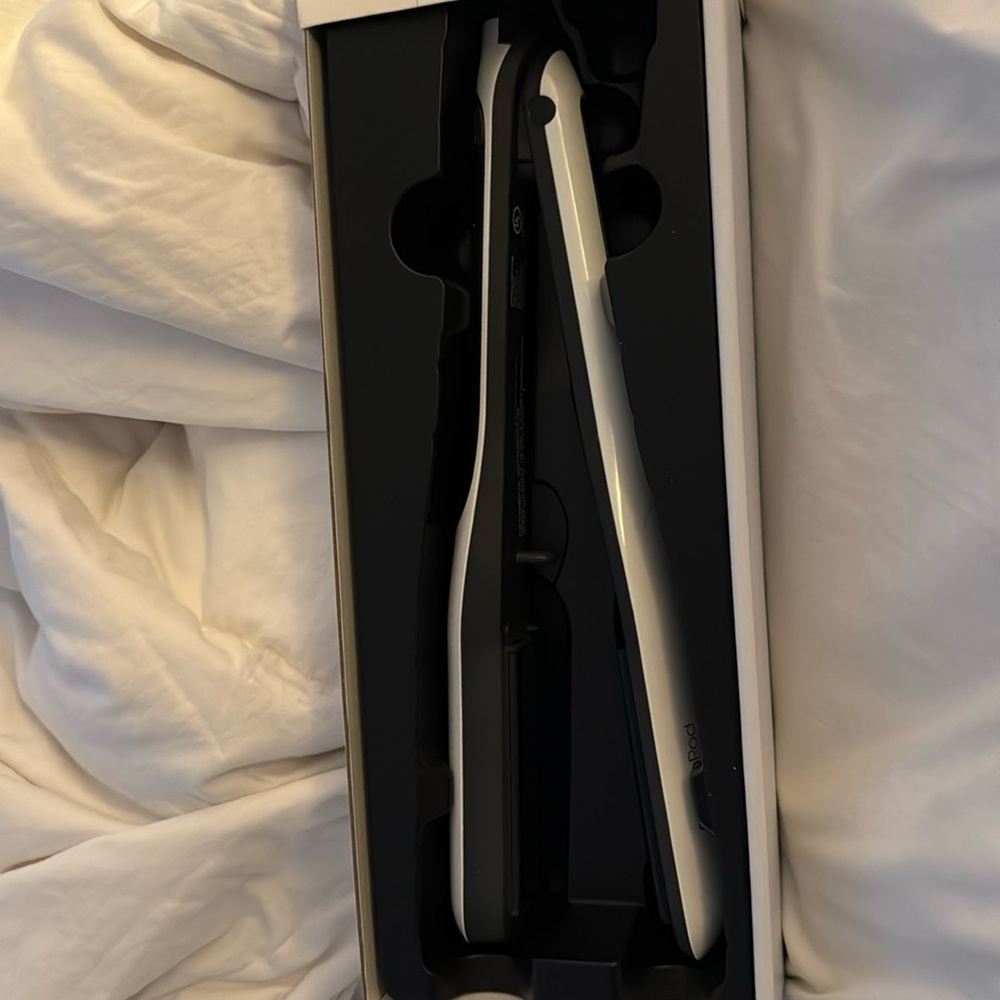 Professional Black and White Hair Straightener